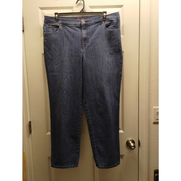 Gloria Vanderbilt Womens Size 18W Amanda Medium Wash Tapered Leg High-Rise Jeans - Picture 1 of 5